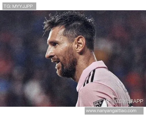 追寻绿茵场上的传奇足迹你心中的足球明星是谁